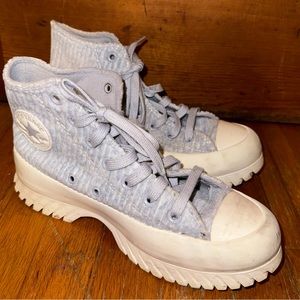 Good condition converse, blue and white and the blue is fleece